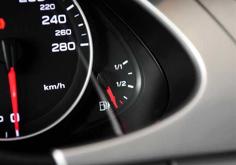 一汽奥迪 奥迪A4L 2011款 2.0 TFSI 技术型