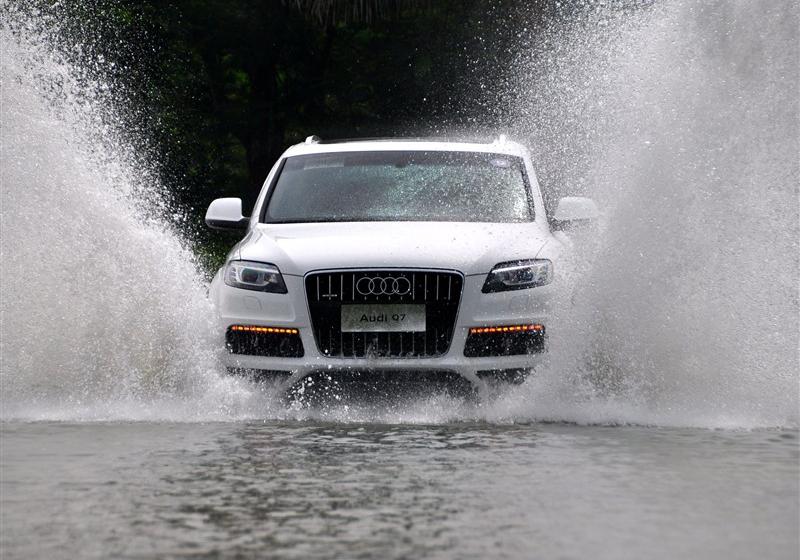 奥迪(进口) 奥迪Q7 2011款 3.0 TFSI 专享型(245kW)