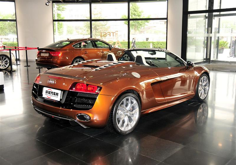 奥迪(进口) 奥迪R8 2011款 Spyder 5.2 FSI quattro