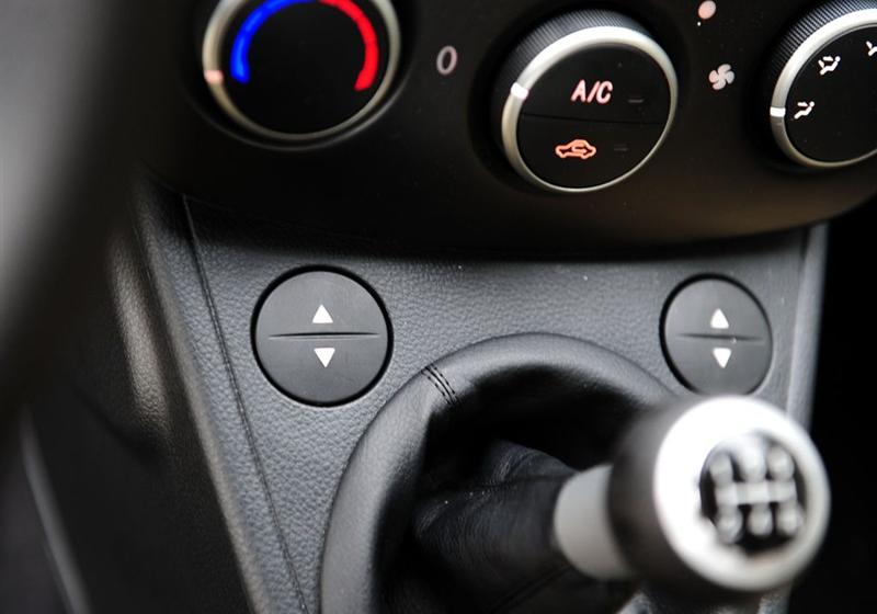 长城汽车 哈弗M1 2009款 1.3 两驱 豪华型