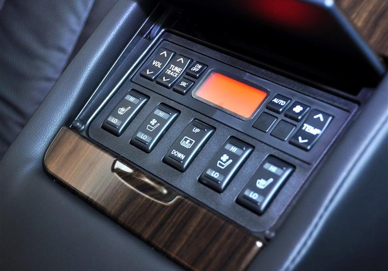 东风日产 天籁 2011款 公爵 2.5L XV VIP 尊尚版
