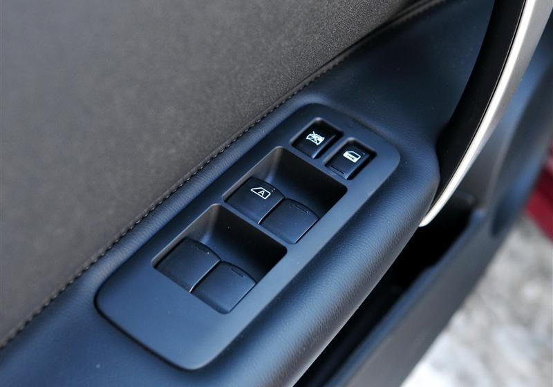 东风日产 逍客 2011款 2.0XV 雷 CVT 2WD