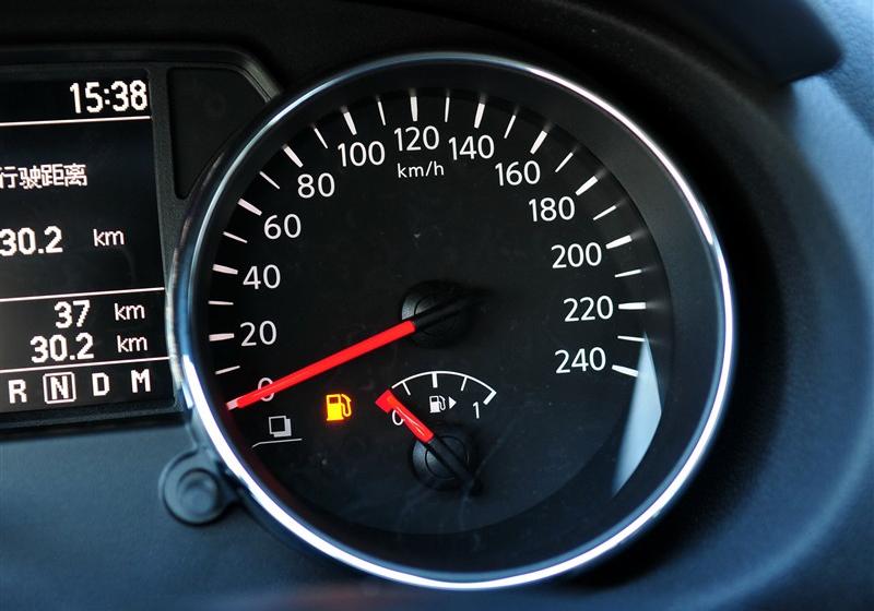 东风日产 逍客 2011款 2.0XV 雷 CVT 2WD