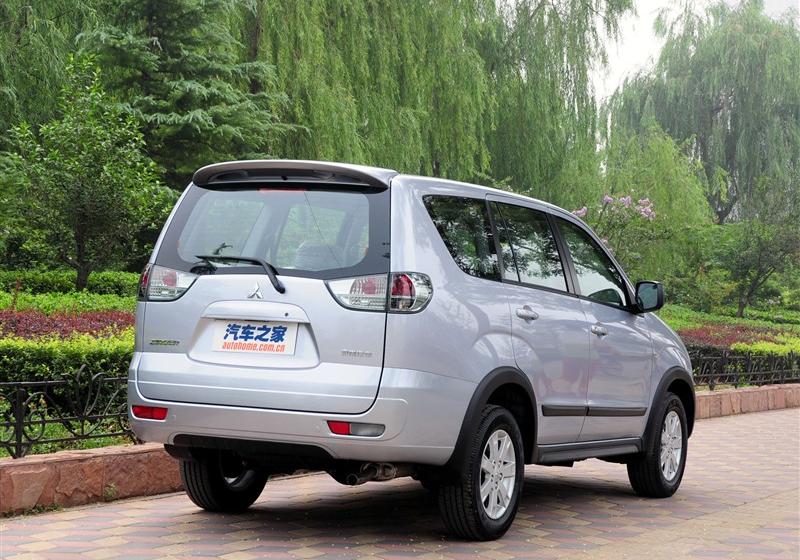 东南汽车 君阁 2011款 2.0 手动挡经典型