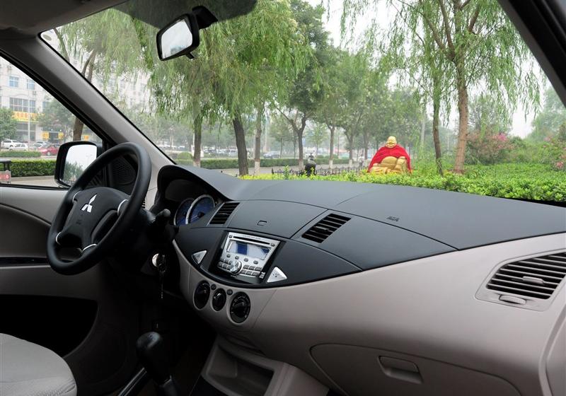 东南汽车 君阁 2011款 2.0 手动挡经典型