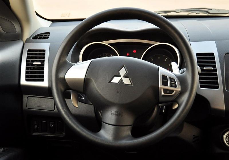 三菱(进口) OUTLANDER EX 2010款 劲界 2.0 运动版
