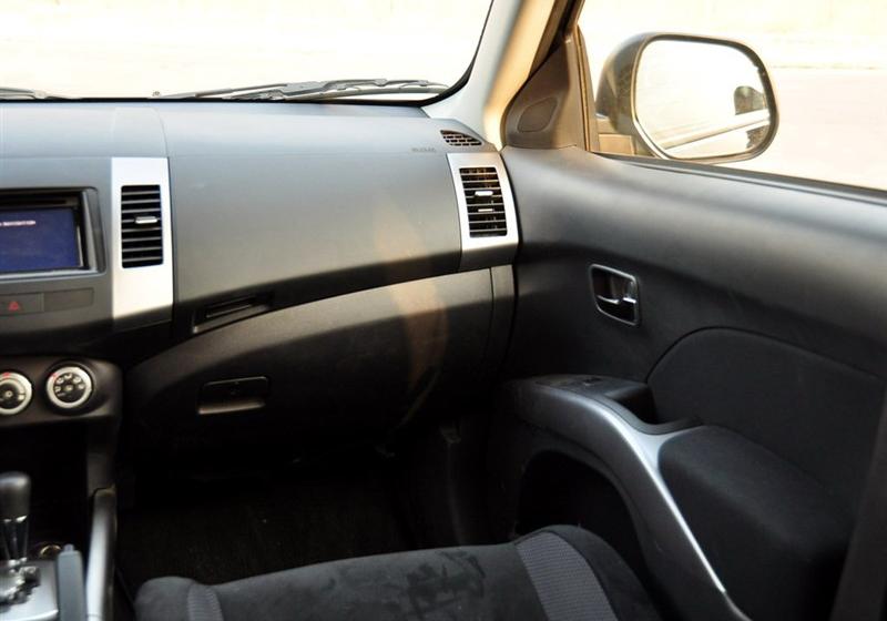 三菱(进口) OUTLANDER EX 2010款 劲界 2.0 运动版