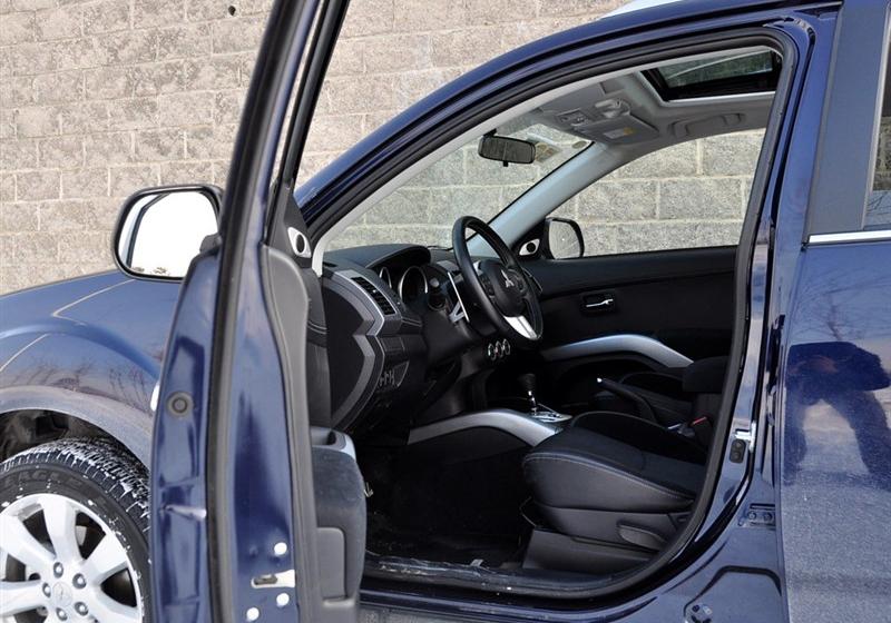 三菱(进口) OUTLANDER EX 2010款 劲界 3.0 精英GT版