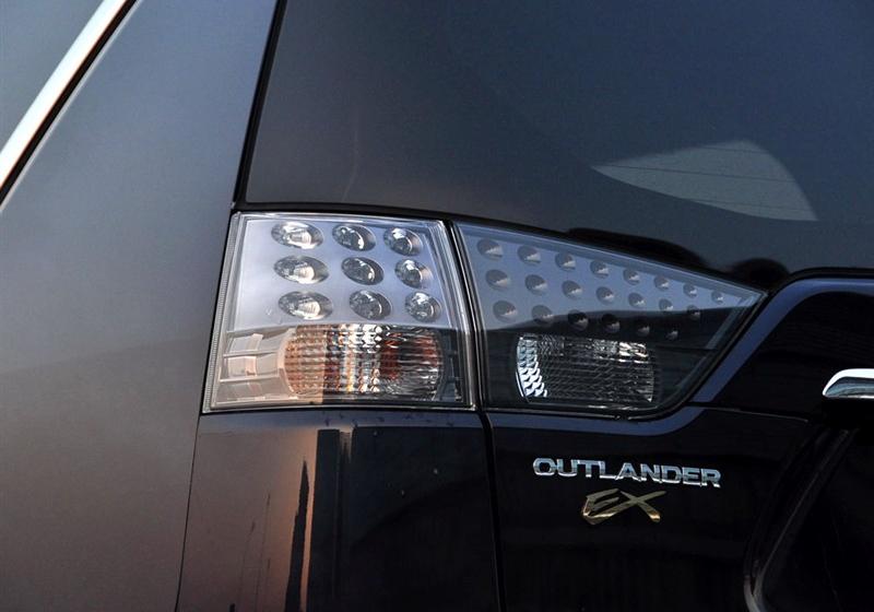 三菱(进口) OUTLANDER EX 2010款 劲界 3.0 精英GT版