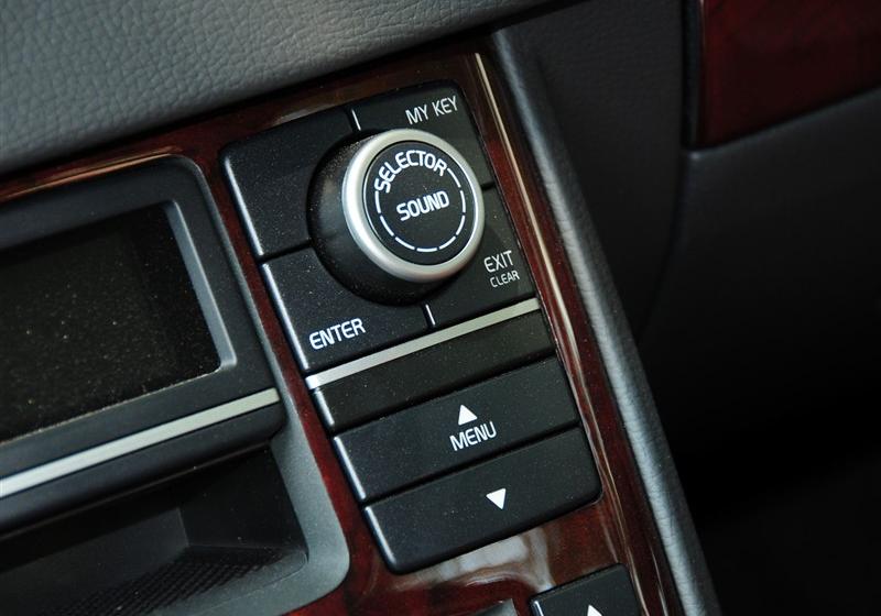 沃尔沃(进口) 沃尔沃XC90 2011款 2.5T 北欧行政版