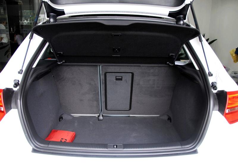 奥迪A3  2010款 Sportback 1.4T 豪华型