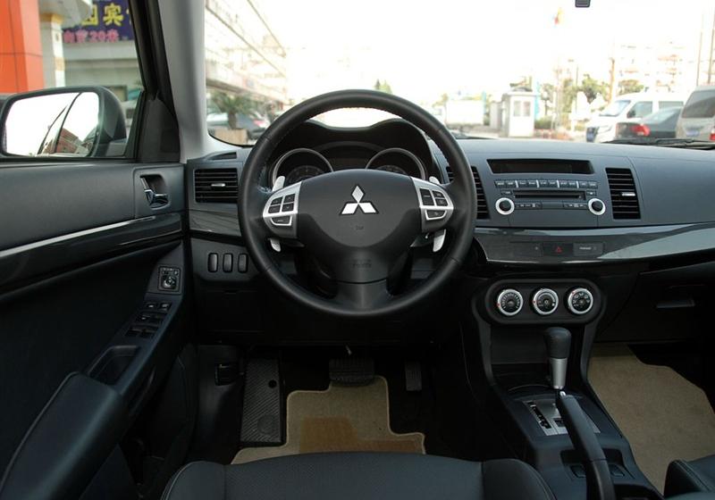 三菱翼神  2010款 2.0L 运动版旗舰型CVT
