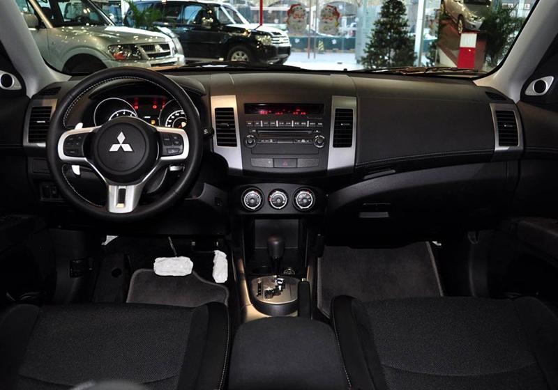 OUTLANDER EX  2010款 劲界 3.0 精英GT版