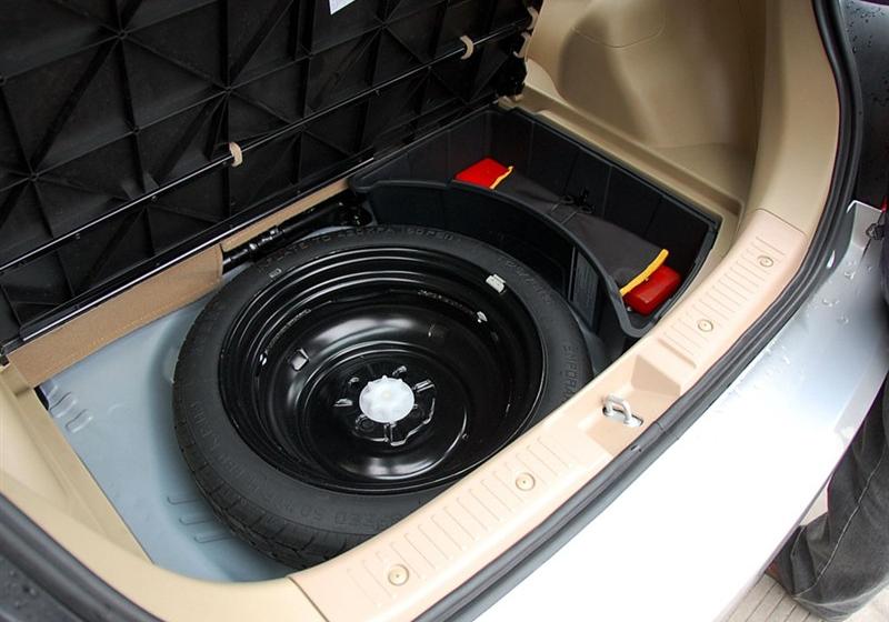炫丽  2009款 1.3L豪华型VVT