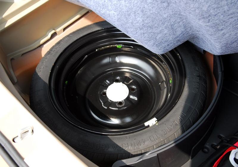 炫丽  2009款 1.5L CVT 精英型VVT