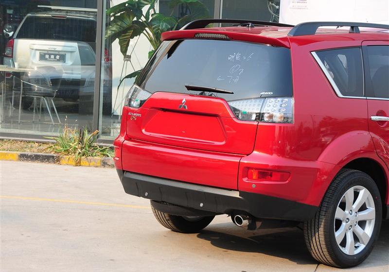 OUTLANDER EX  2012款 劲界 2.4 时尚导航版