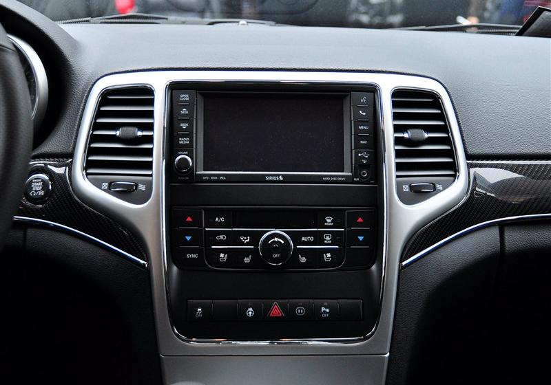 Jeep吉普 大切诺基(进口) 2012款 6.4 SRT8