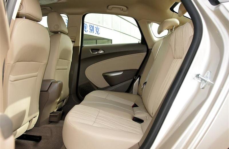 2012款 GT 1.6L 手动舒适版