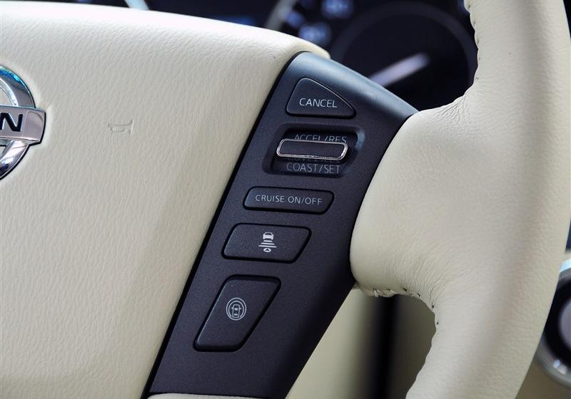 2012款 5.6 V8旗舰版