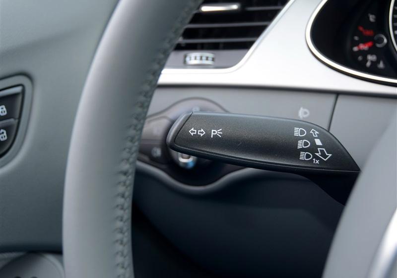2013款 30 TFSI 自动舒适型