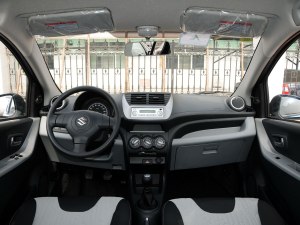 奥拓 2013款 1.0L 手动舒适型