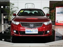 东风本田  2.4L 自动 车头正面视角