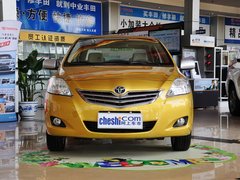 一汽丰田  威驰 1.6L AT 车头正面视角