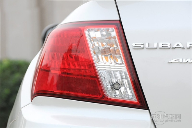 2011款 2.5T STI三厢