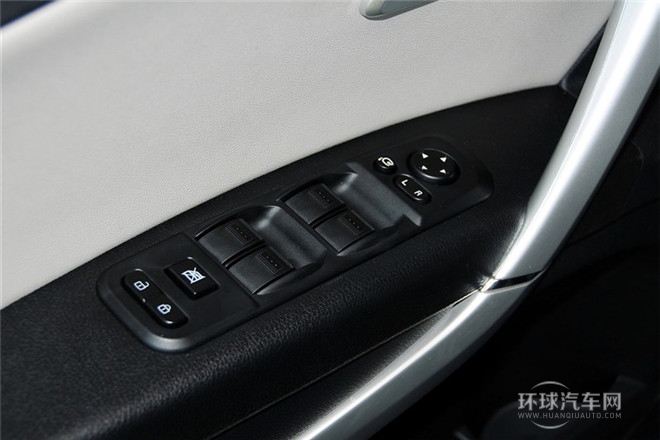 2013款 2.3L 自动豪华型