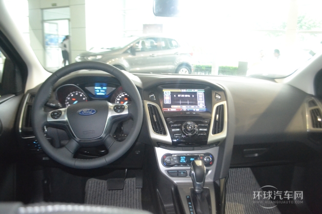 2012款 三厢 1.6L AT风尚型