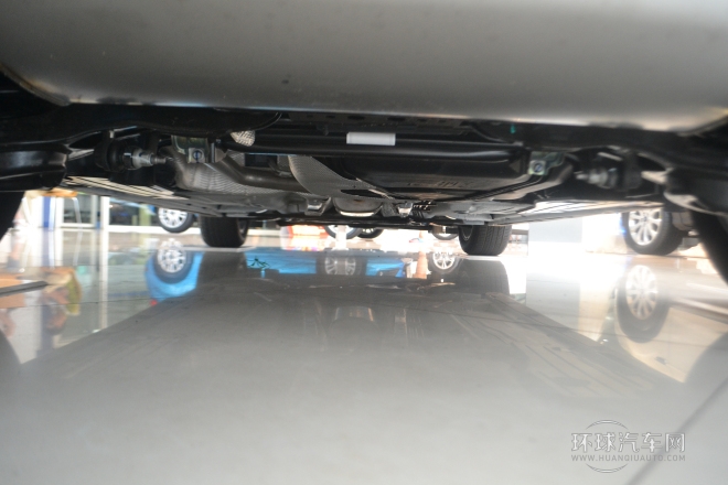 2012款 两厢 1.6L AT风尚型