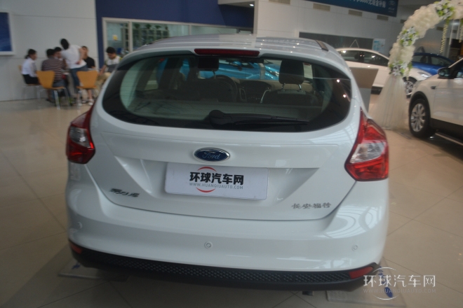 2012款 两厢 1.6L AT风尚型