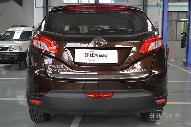 2013款 1.8T 自动两驱豪华版