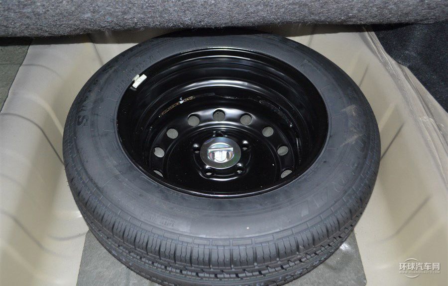 2014款 荣耀导航版 1.8T 手动精致型