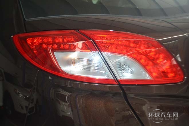 2013款 1.8T 自动四驱至尊版