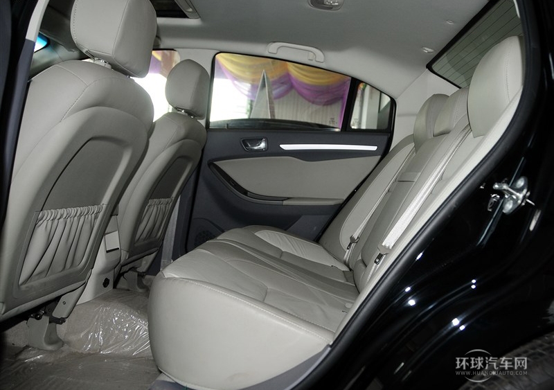 2012款 2.0L 手动智雅版