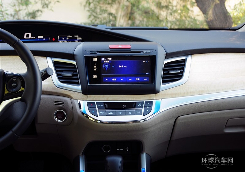 2013款 1.8L CVT豪华版 5座