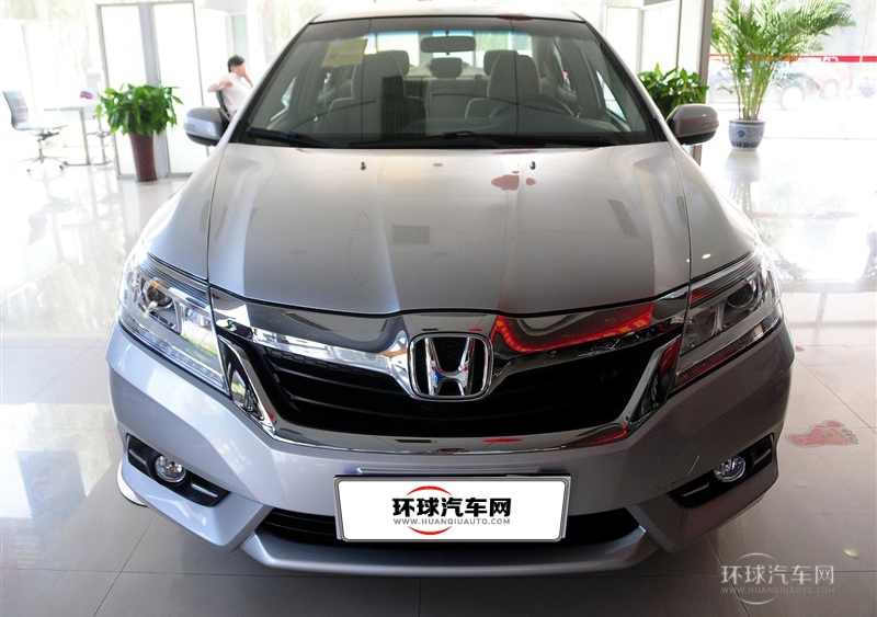 2013款 1.8L 自动舒适版