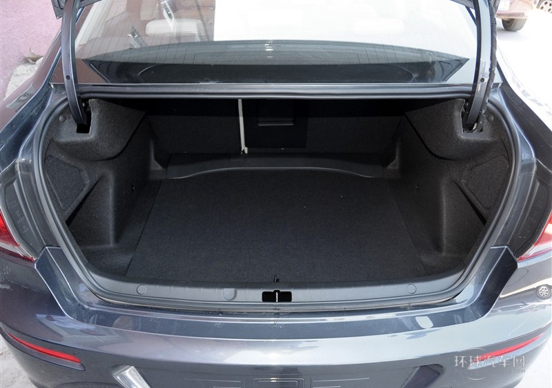 2014款 三厢 1.6L 自动致悦型