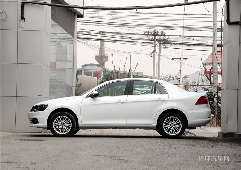 2014款 1.6L 自动豪华型