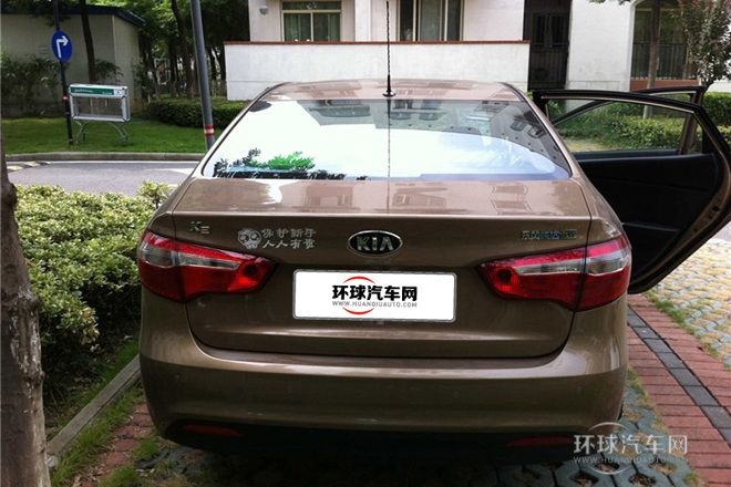 2012款 三厢 1.4L AT TOP纪念版