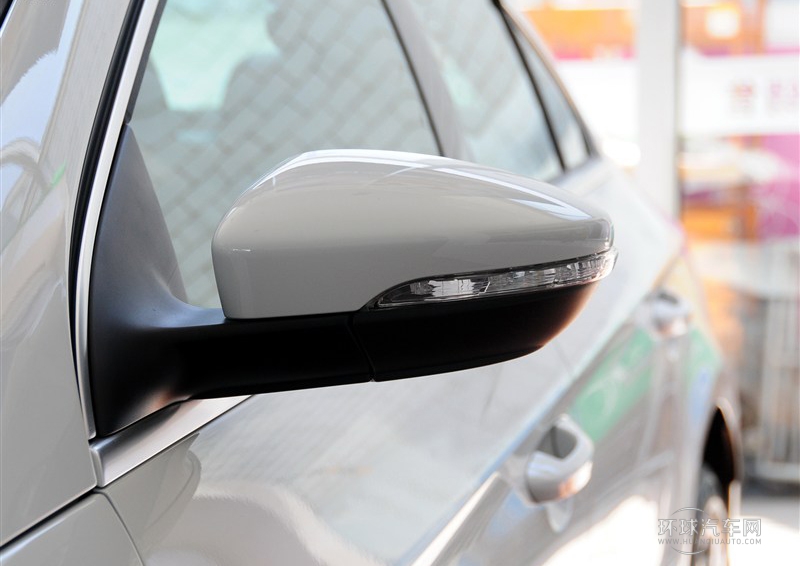 2013款 2.0TSI 尊贵型