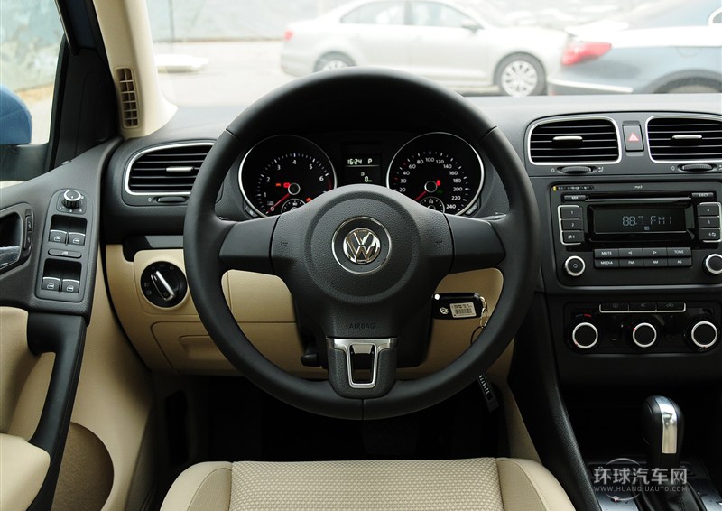 2012款 1.6 自动舒适型
