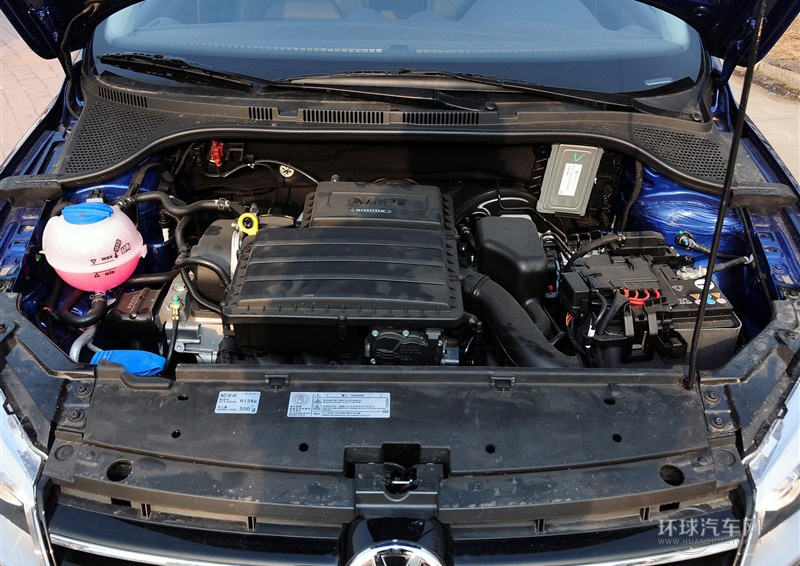 2013款 1.6L 自动豪华型