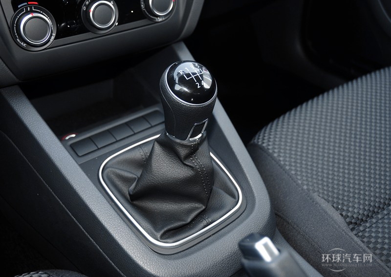 2014款 改款 1.6L 手动时尚型