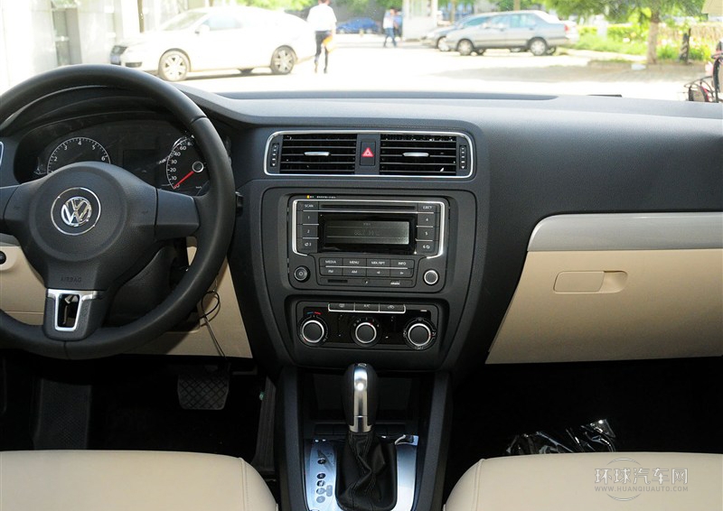 2014款 改款 1.6L 自动舒适型