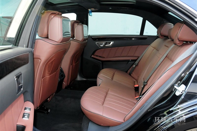 2015款E320L运动豪华版