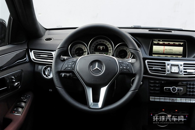 2015款E320L运动豪华版