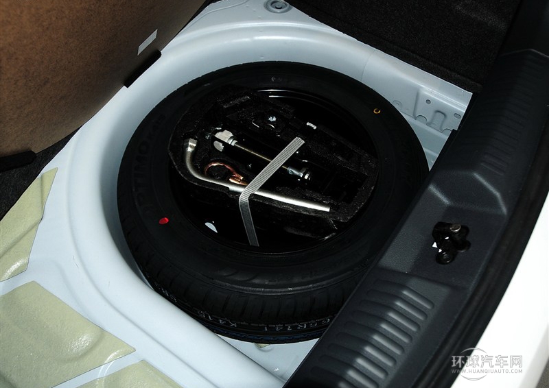 2013款 1.6L 自动豪华版