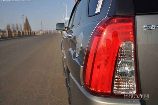 2013款 2.0L 手动四驱版GLS